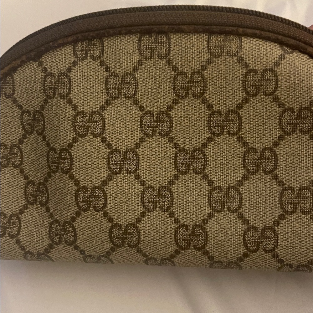 Gucci Beige and Brown GG Canvas Cosmetic Case - Picture 6 of 11